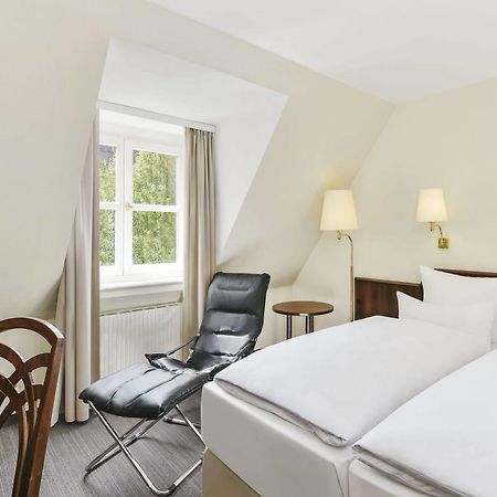 Hotel Kloesterle Noerdlingen - In Kuerze Elaya Hotel Kloesterle Nördlingen Екстериор снимка